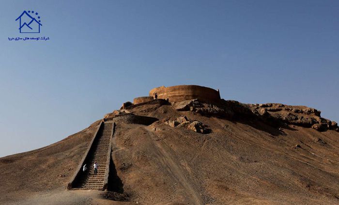 مهمترین جاذبه ای تاریخی و دیدنی یزد - برج خاموشان